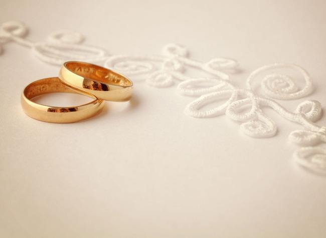 结婚戒指买黄金还是铂金