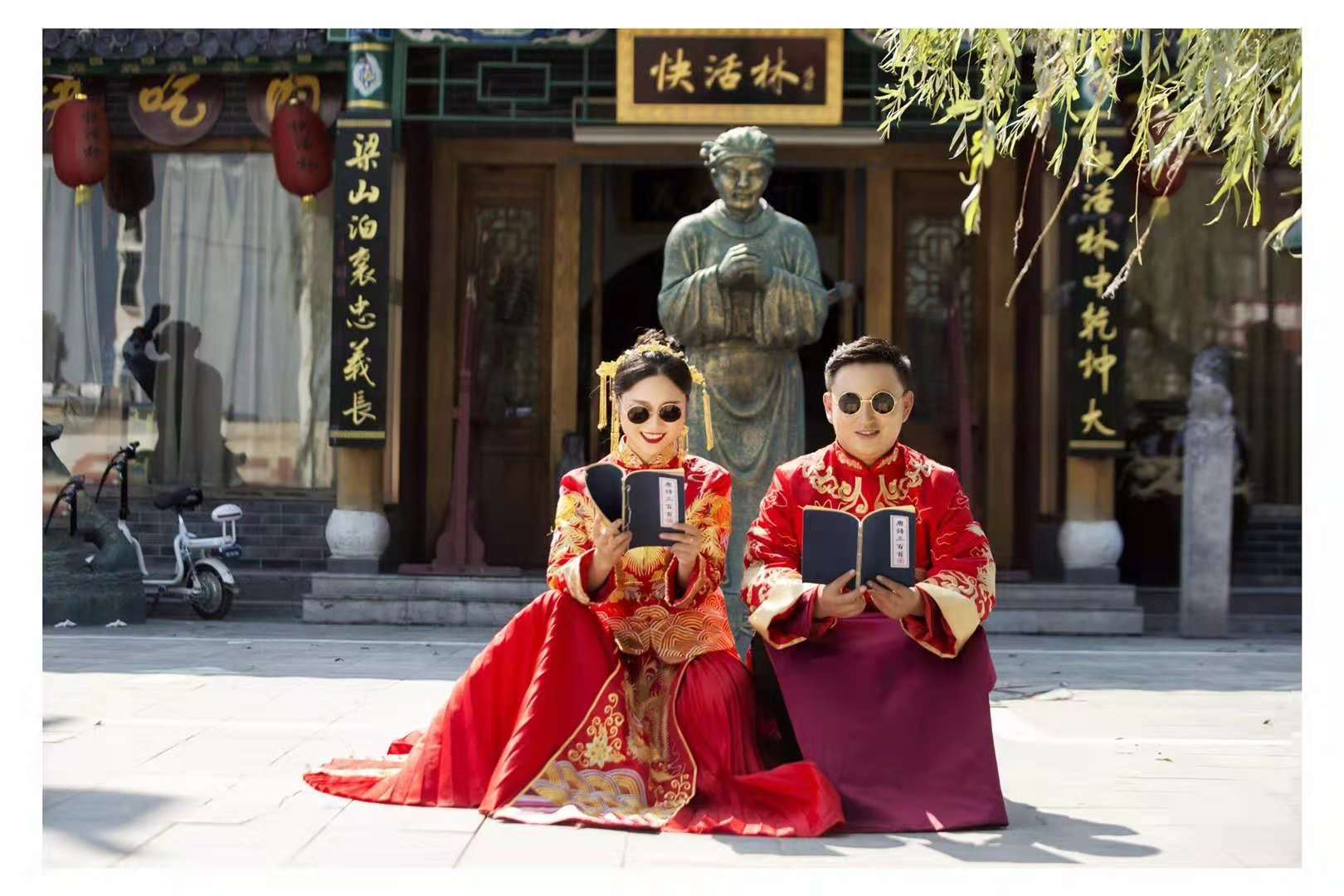 訂單送婚紗+對戒+抱枕音樂盒+節(jié)假日通用