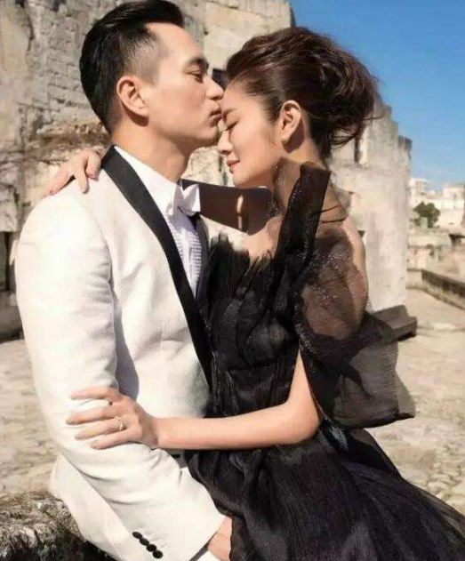 黑婚纱在中国代表什么