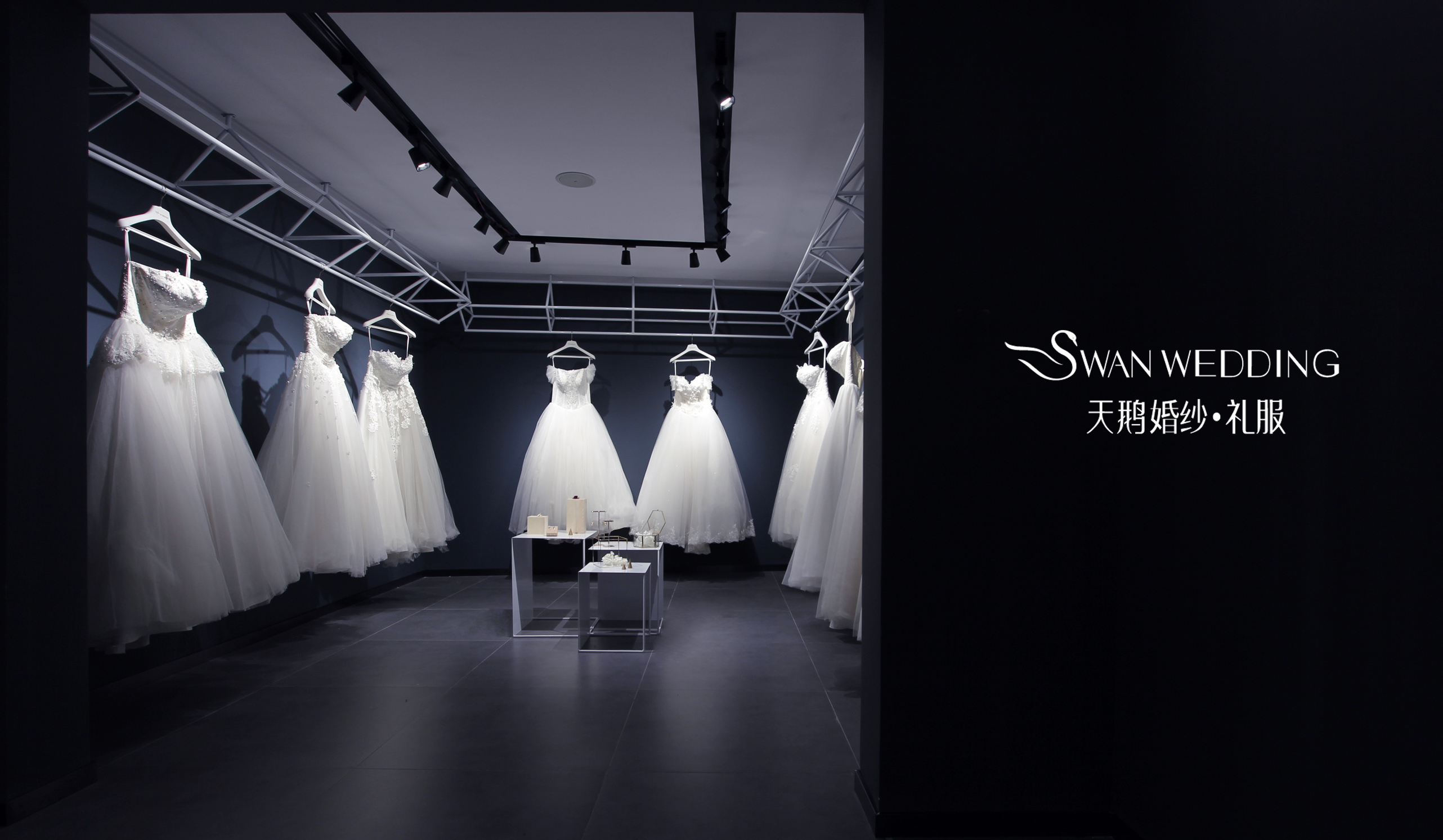 Swan天鹅婚纱.礼服