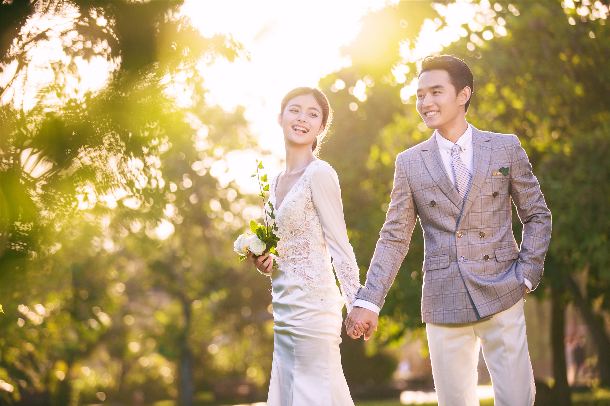 【好评如潮】经典沈城婚纱照 6服6造底片全送
