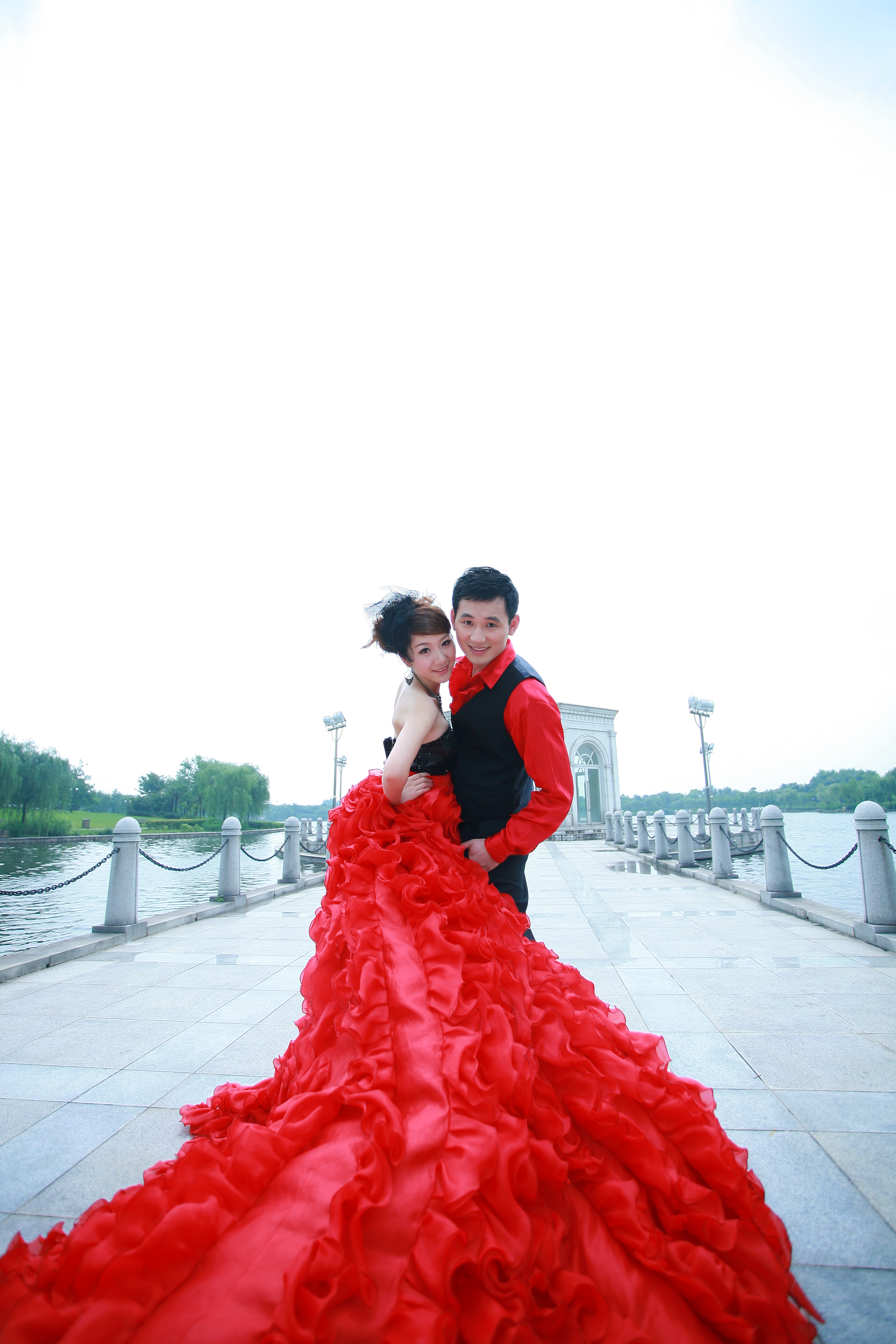 巴黎情緣婚紗攝影-十周年超級特價(jià)全部精修