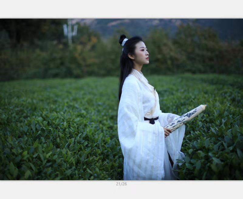【好评如】南有乔木，不可休思。汉有游女，不可求思