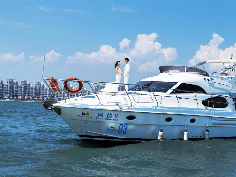『520城市旅拍』5服5造+游艇+海景婚纱摄影