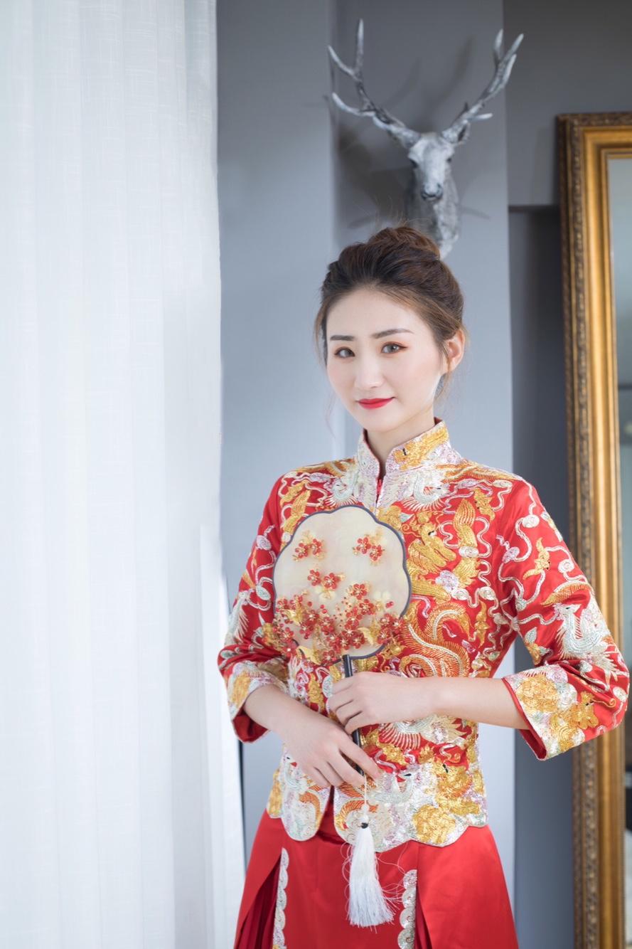 今年秋冬超温暖的几件礼服 不看后悔一整年啊！