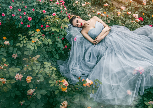 婚纱照放在卧室的什么地方好 婚纱照摆放禁忌