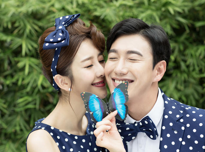 ������������Ƕ���