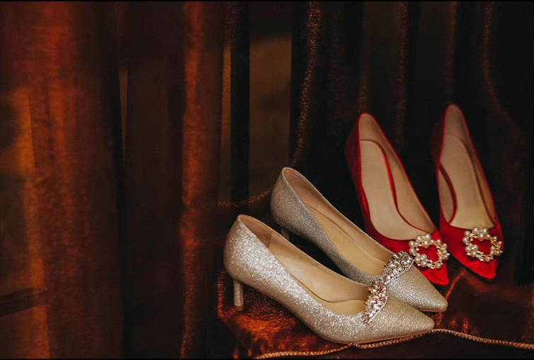   婚礼纪实跟拍照片欣赏