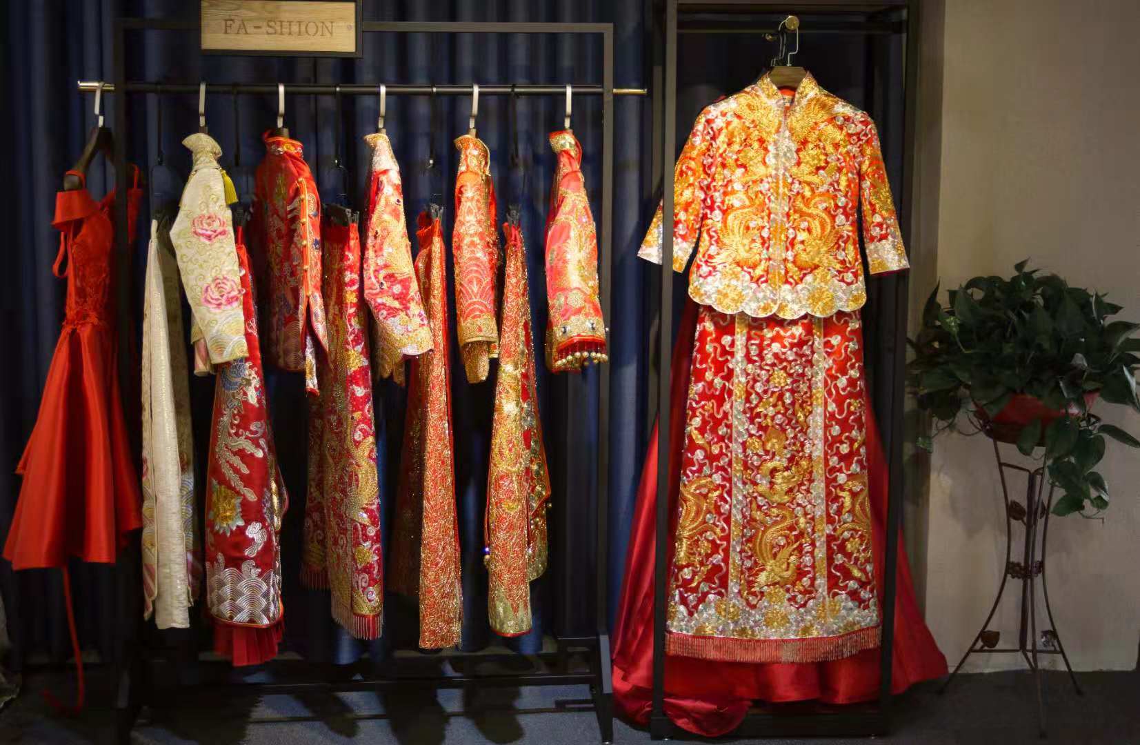 南旗婚纱礼服