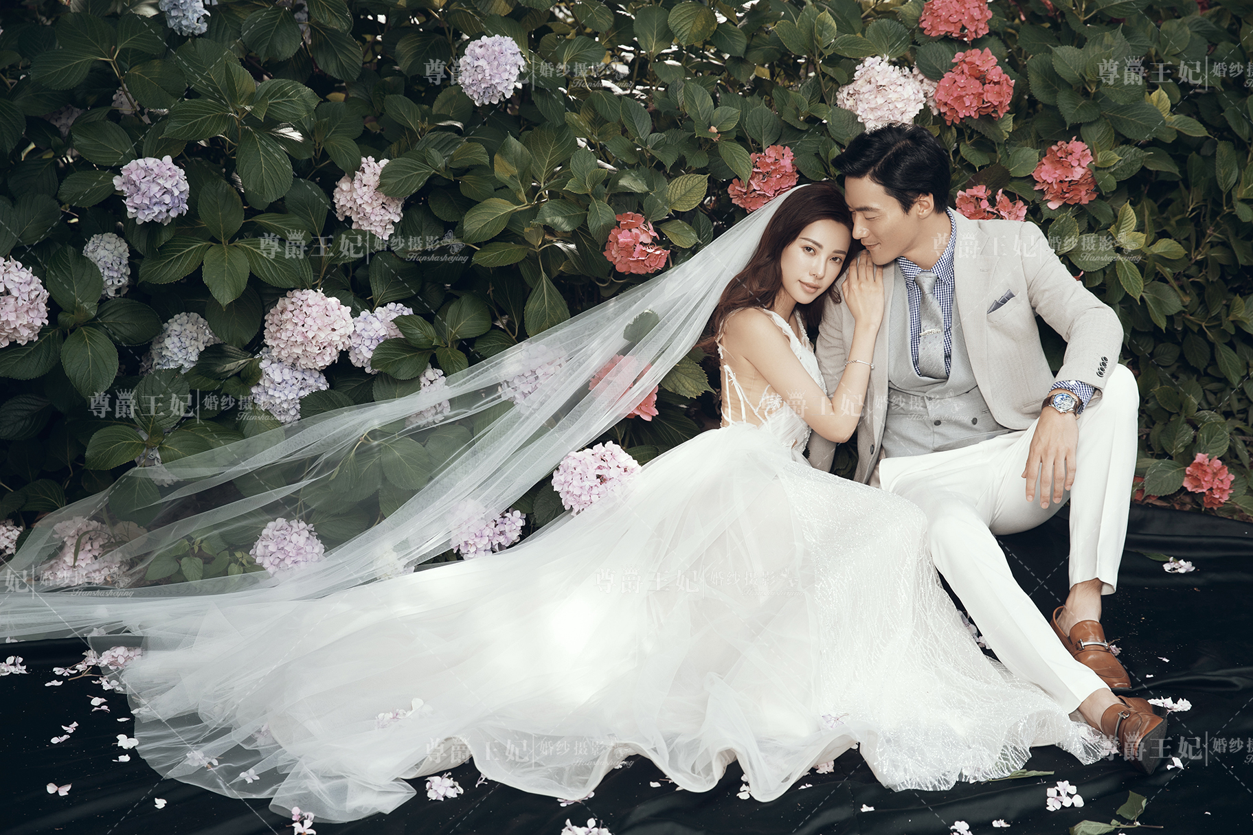 尊爵王妃婚紗攝影(會(huì)員專(zhuān)享精品婚紗照套系)