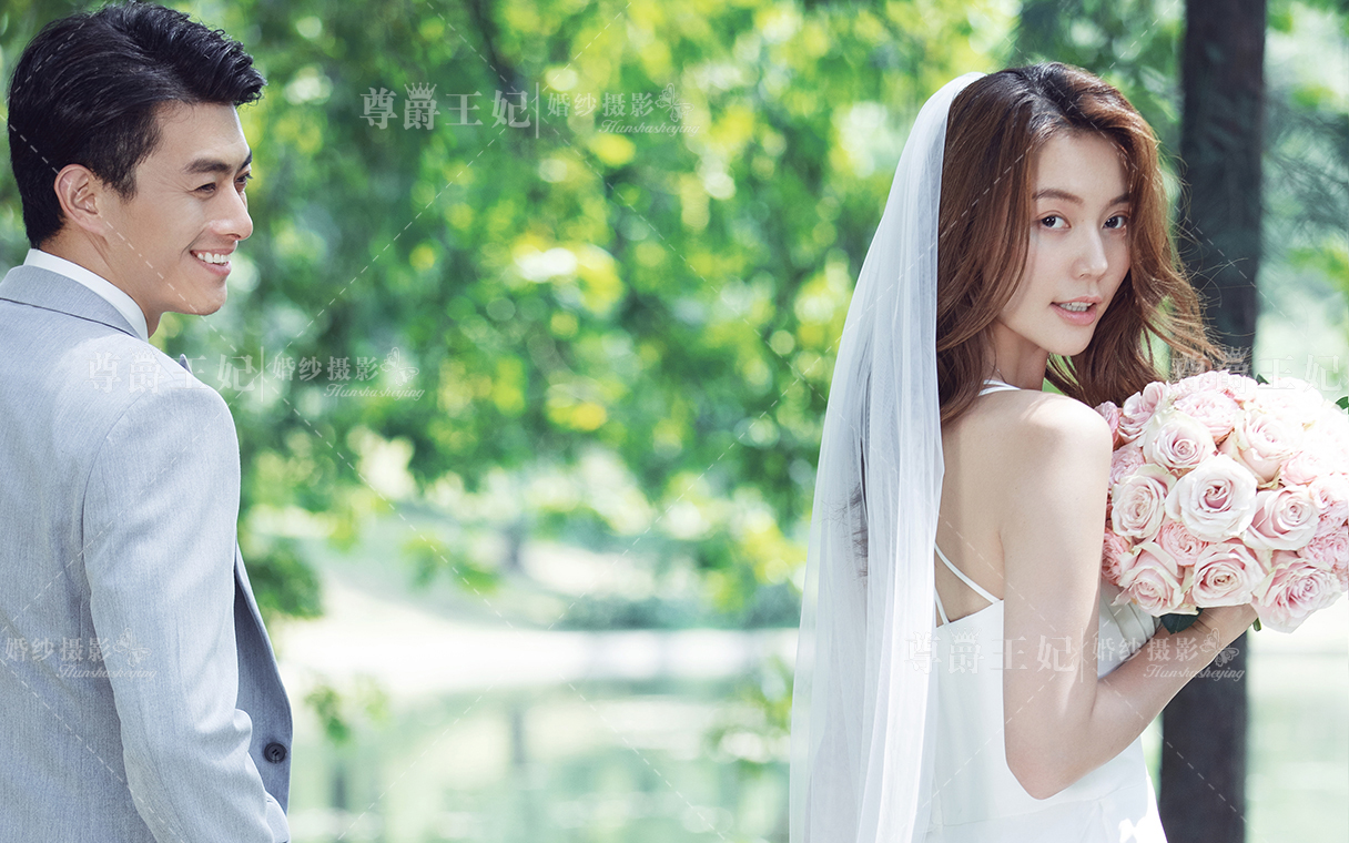 尊爵王妃婚紗攝影(會(huì)員專(zhuān)享精品婚紗照套系)