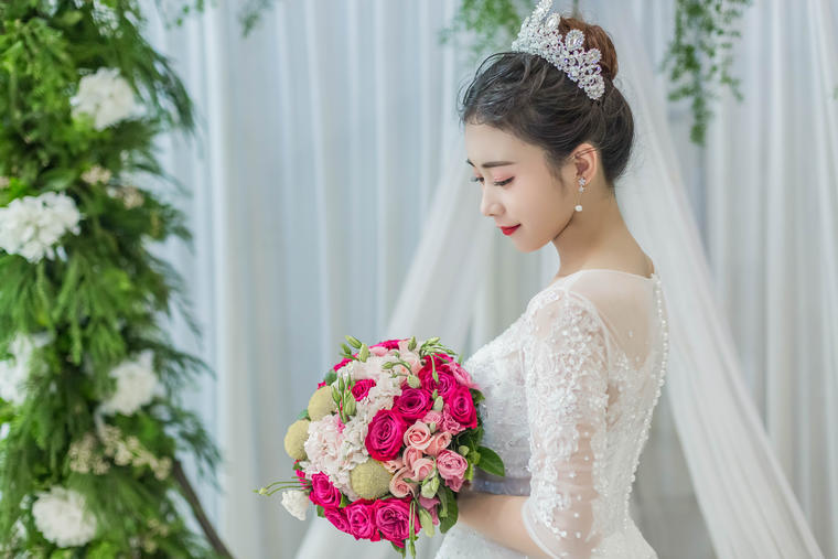 结婚典礼装扮方法有什么