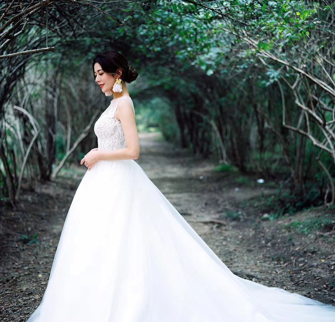 纪实清新婚纱摄影 个性化定制