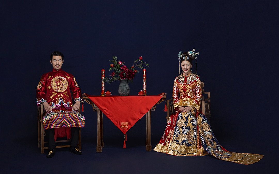 婚纱摄影 中式复古风《秀禾服》室内  1 / 14