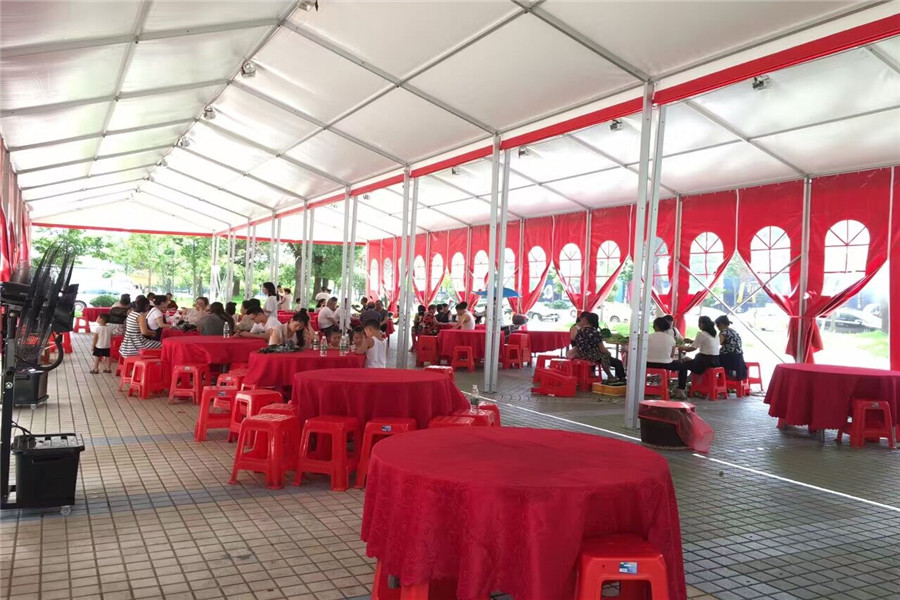 篷房结婚典礼的4个建议