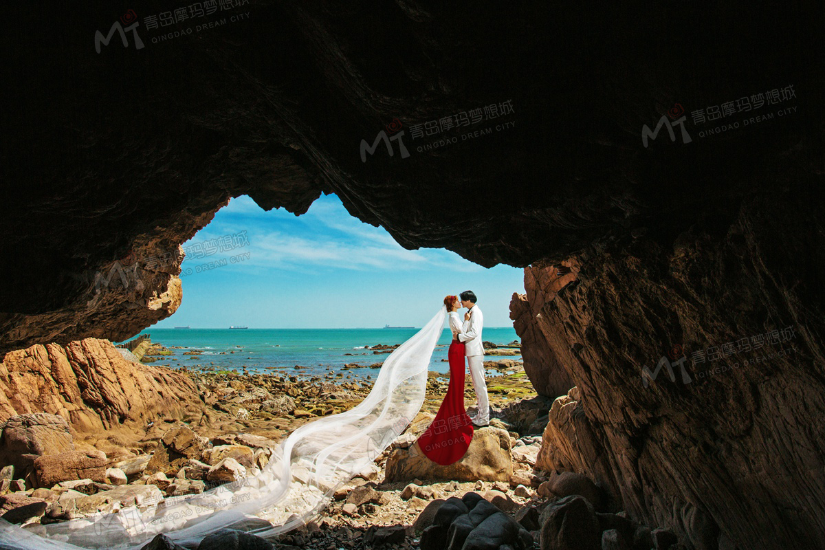 沈阳金夫人婚纱摄影案例 -青岛旅拍-八大关礁石海景