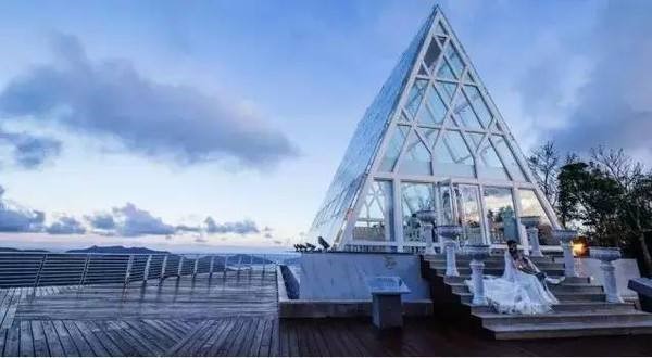 三亚哪里拍婚纱照最好  三亚婚纱摄影好评排行