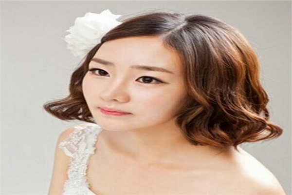 短发婚纱照发型2019