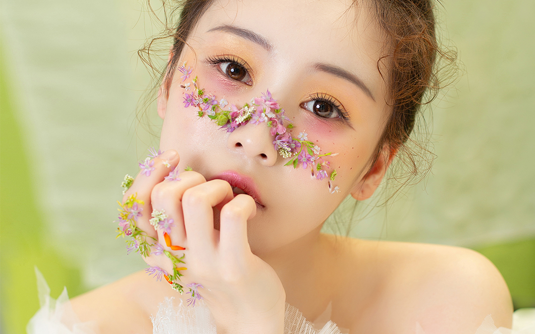 【女皇造型&创意鲜花妆容】