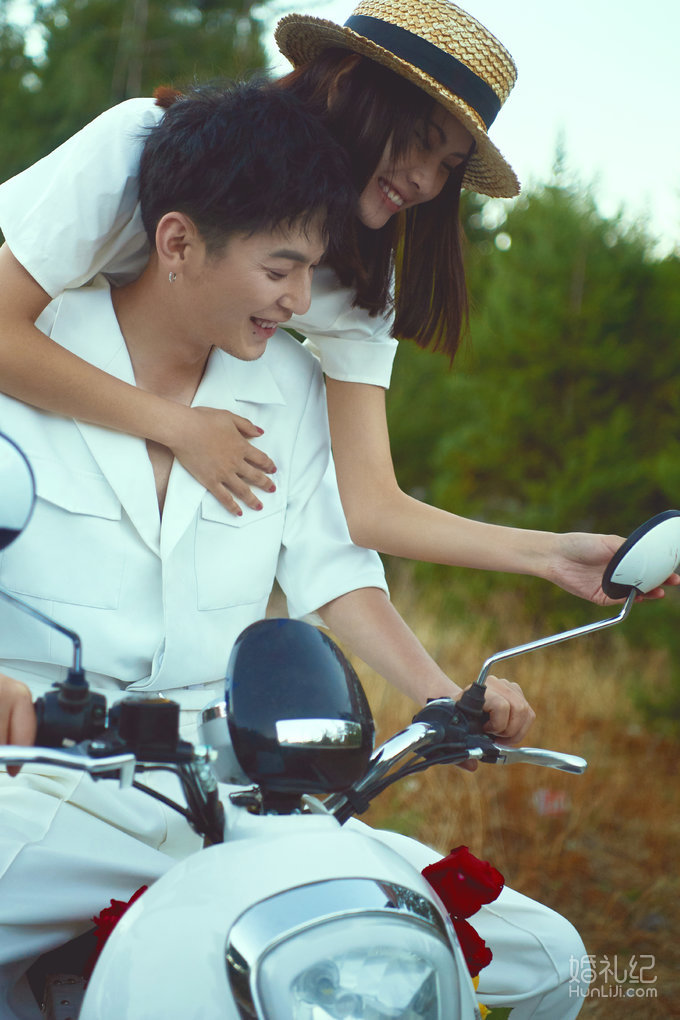 个性旅拍圆我童话梦，每一张我都美成公主