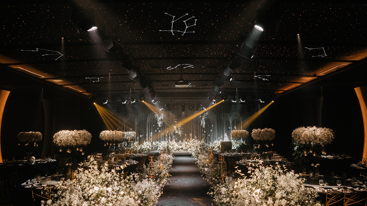 暖色调主题婚礼 | 把婚礼鲜花元素玩出新花样