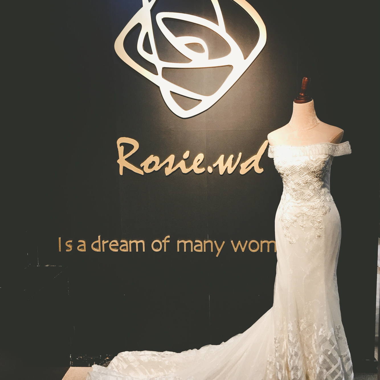 nullRosie婚纱礼服