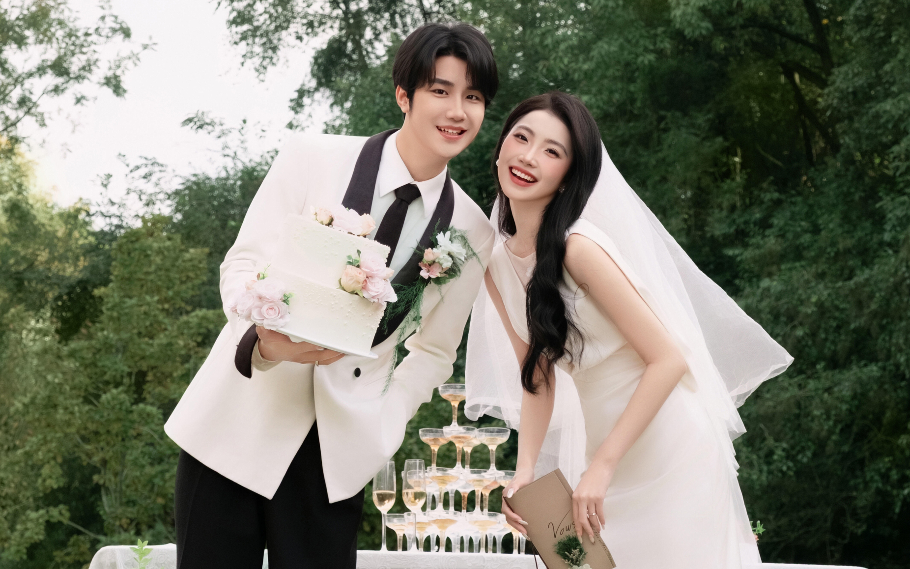 草坪系列經(jīng)典必拍！石家莊婚紗照推薦商家