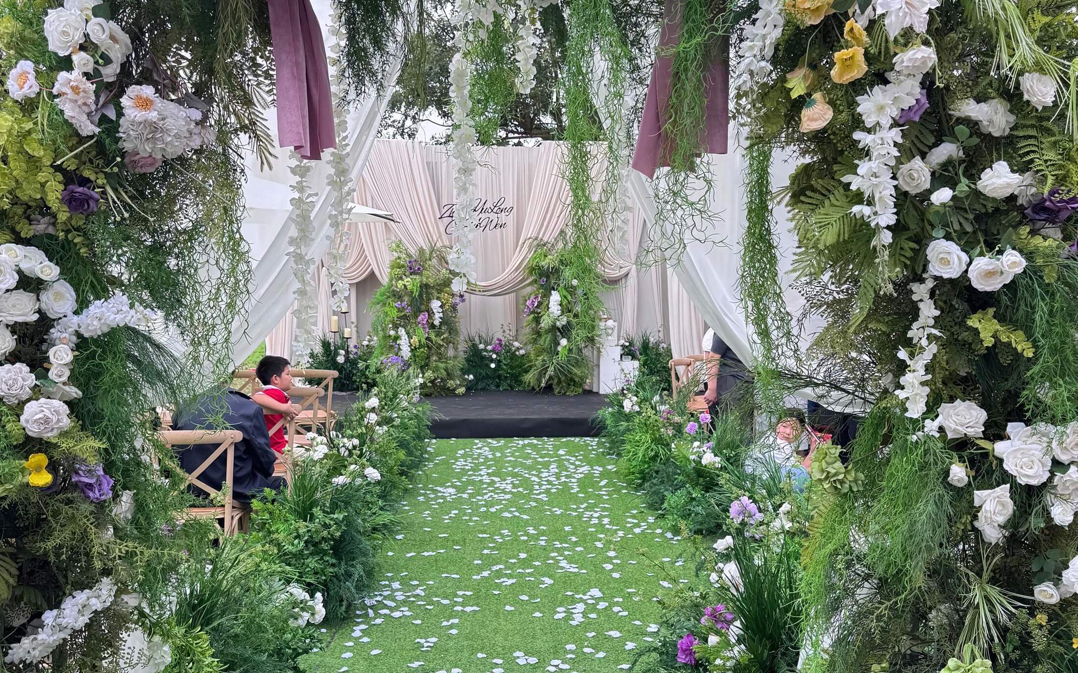 【梦幻婚庆礼仪策划】香槟色布幔自然系庭院婚礼