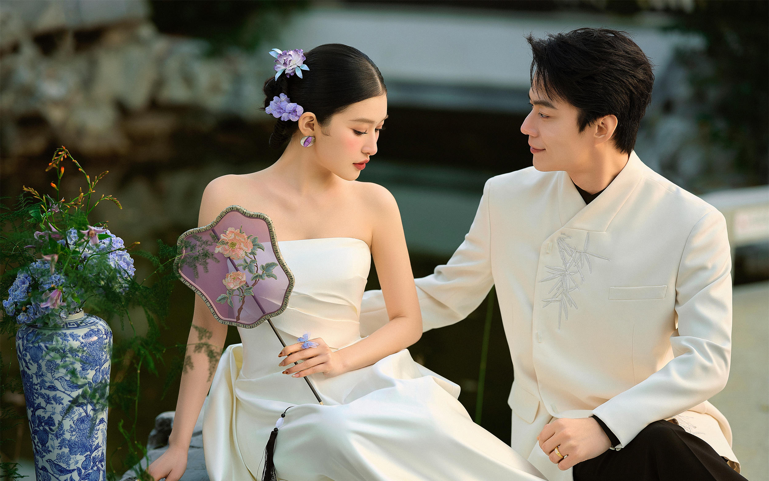 結婚一定要拍?婉約柔美的新中式園林婚紗照