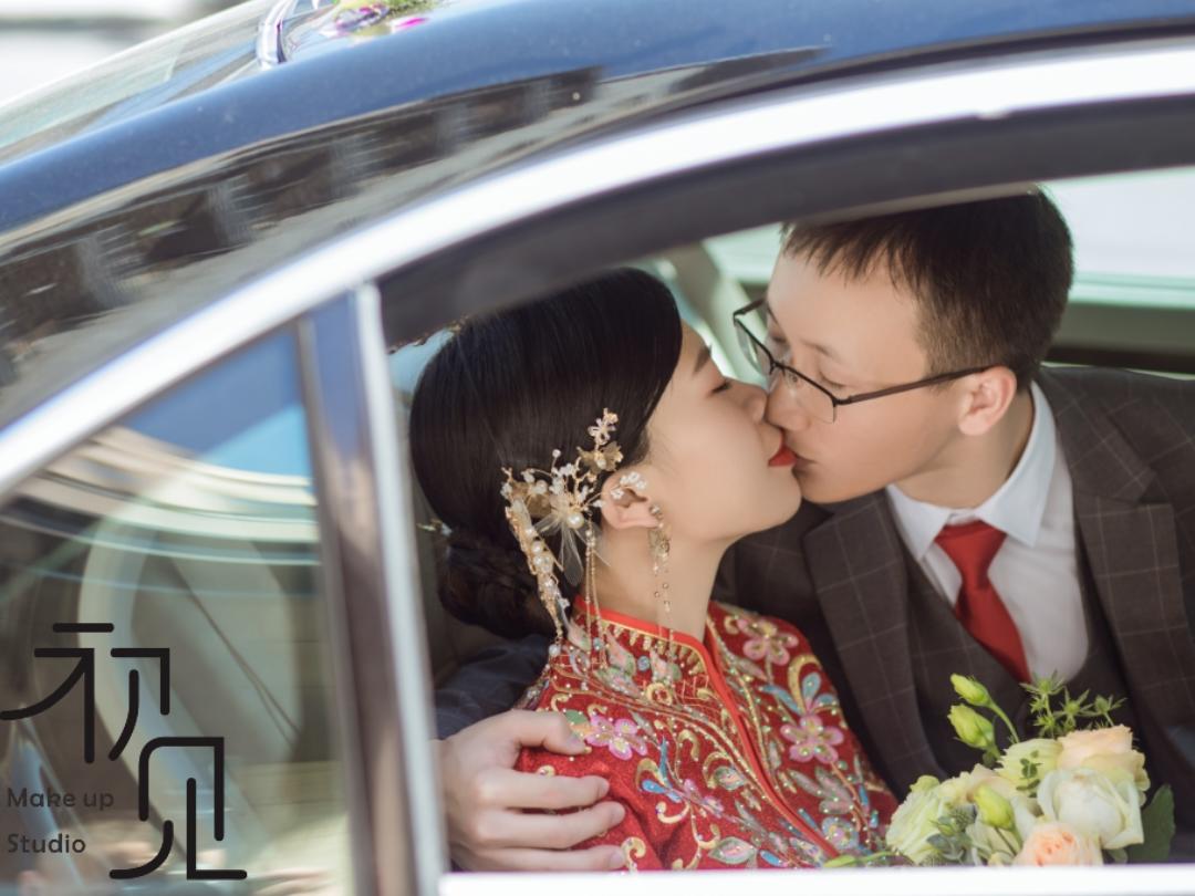 资深化妆师+新娘全天跟妆+妈妈妆伴娘妆