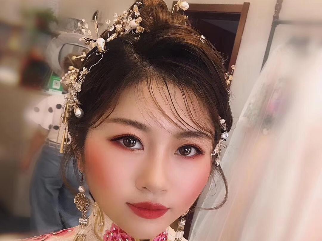 【墨白美妆】3套+总监档化妆师跟妆