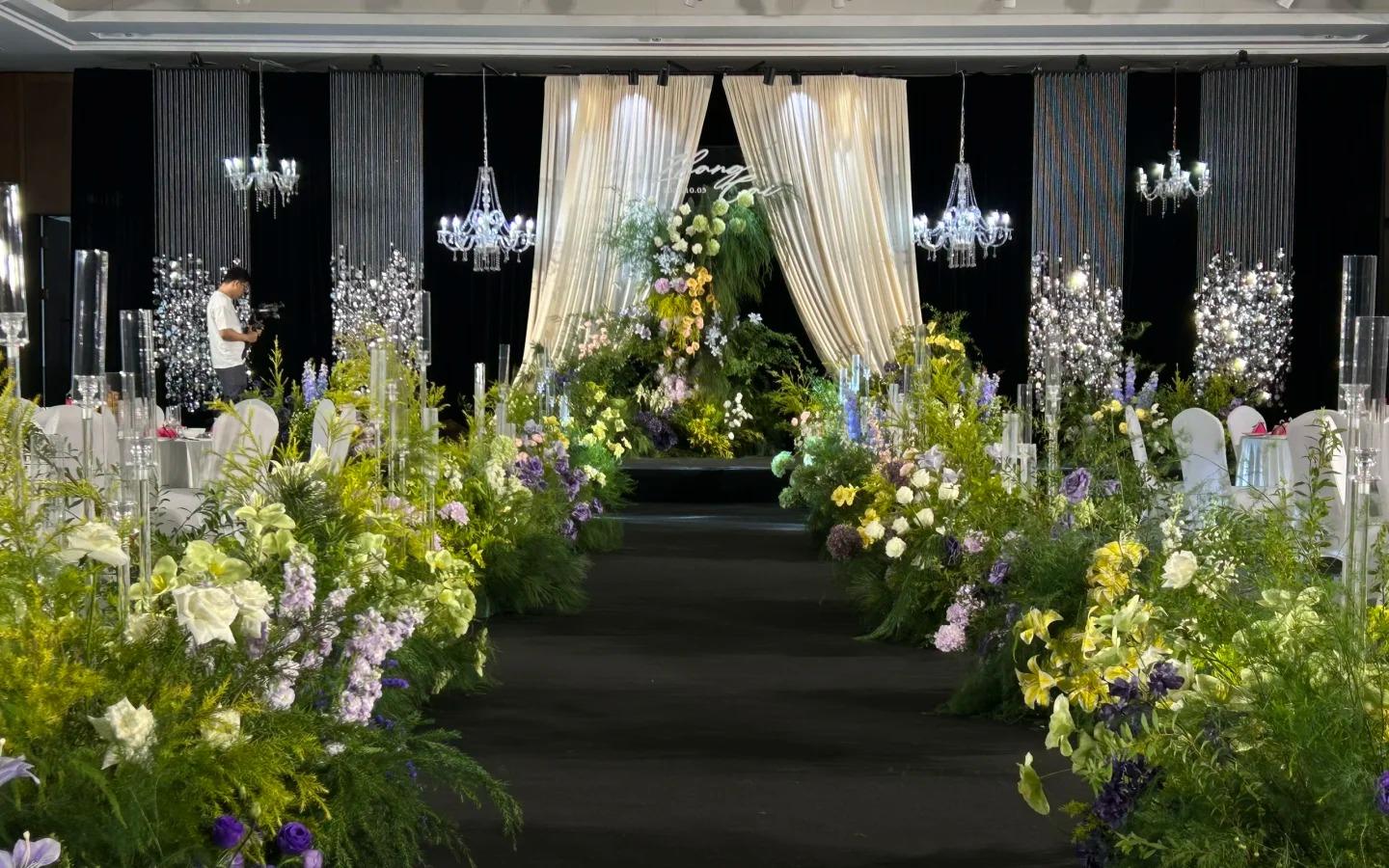 [ 蘭卡婚禮宴會(huì)設(shè)計(jì)]水晶布幔x韓式自然綠植