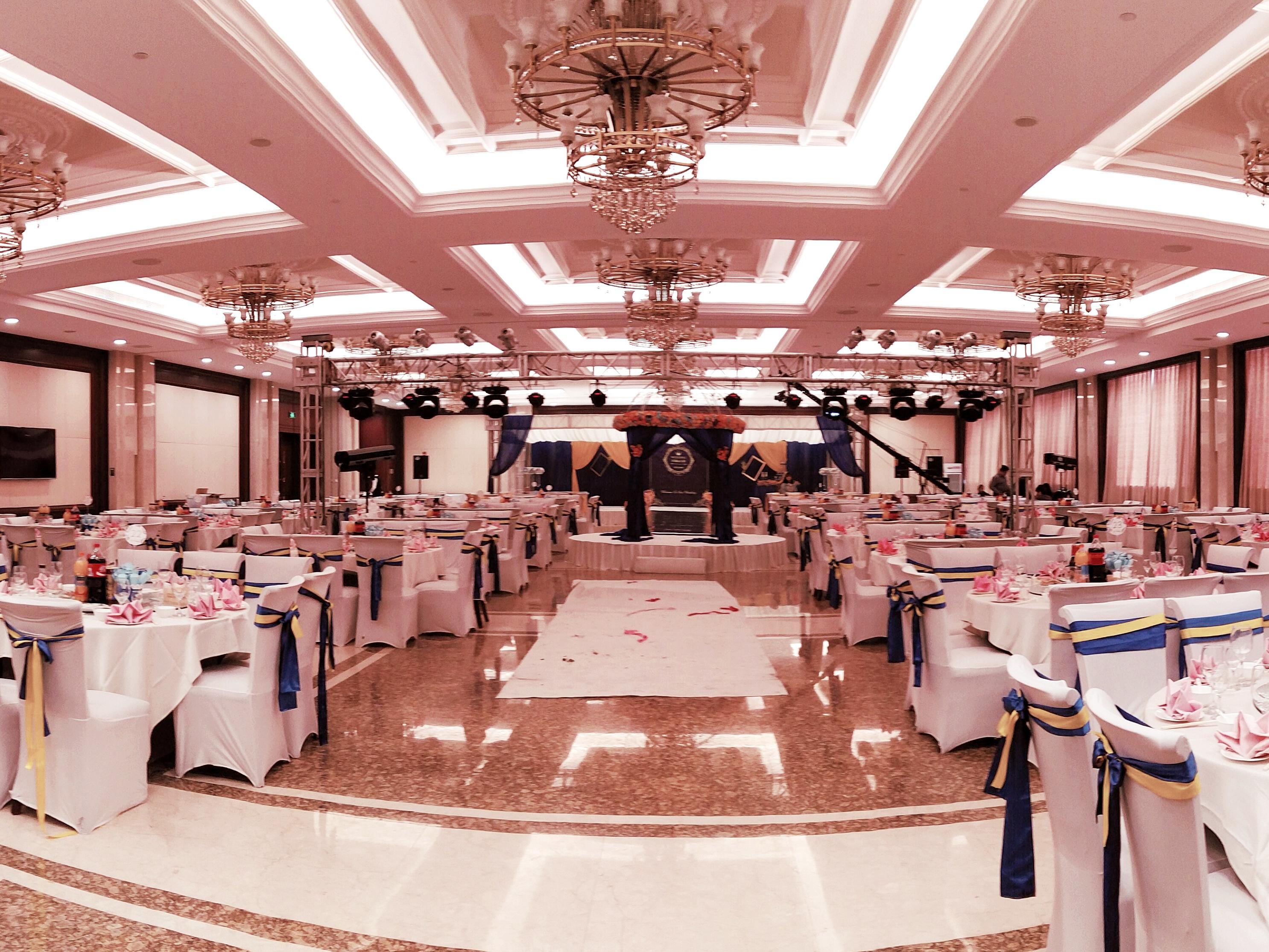 【大型婚礼】大摇臂+双机摄像+双机摄影（总监级）