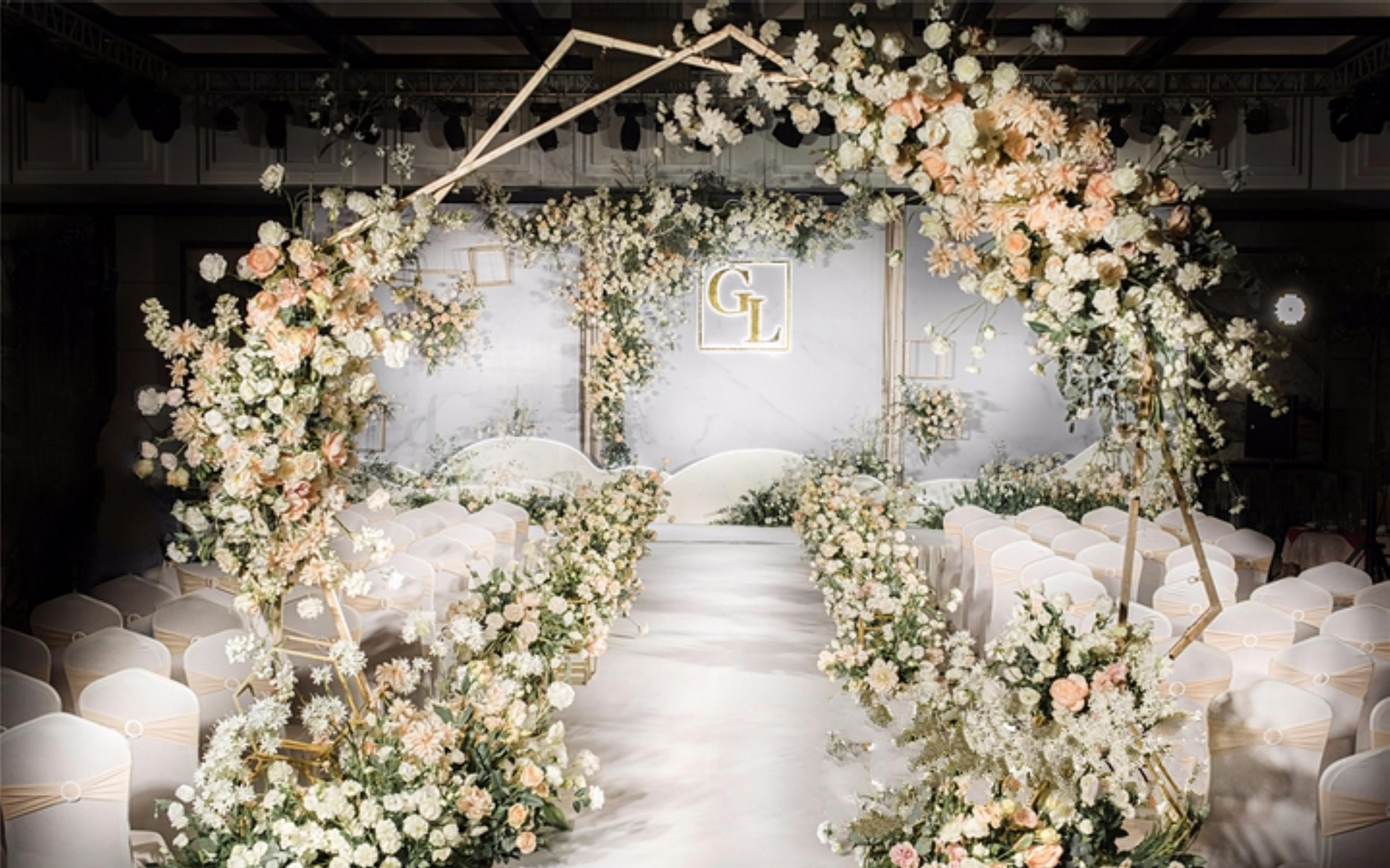 普罗旺斯|白绿金婚礼布置