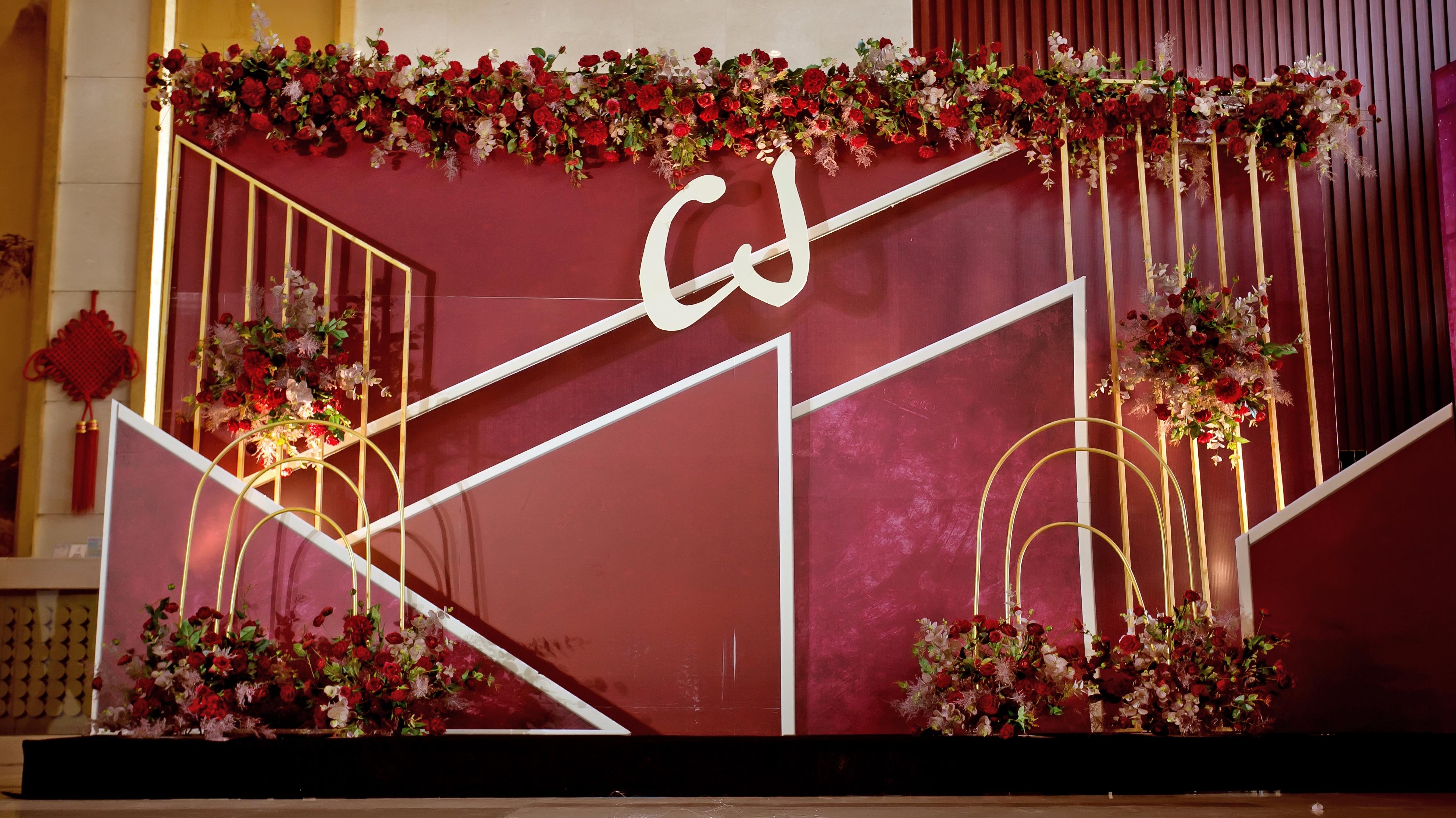 潜山七仙女多功能厅国际酒店拉菲红B