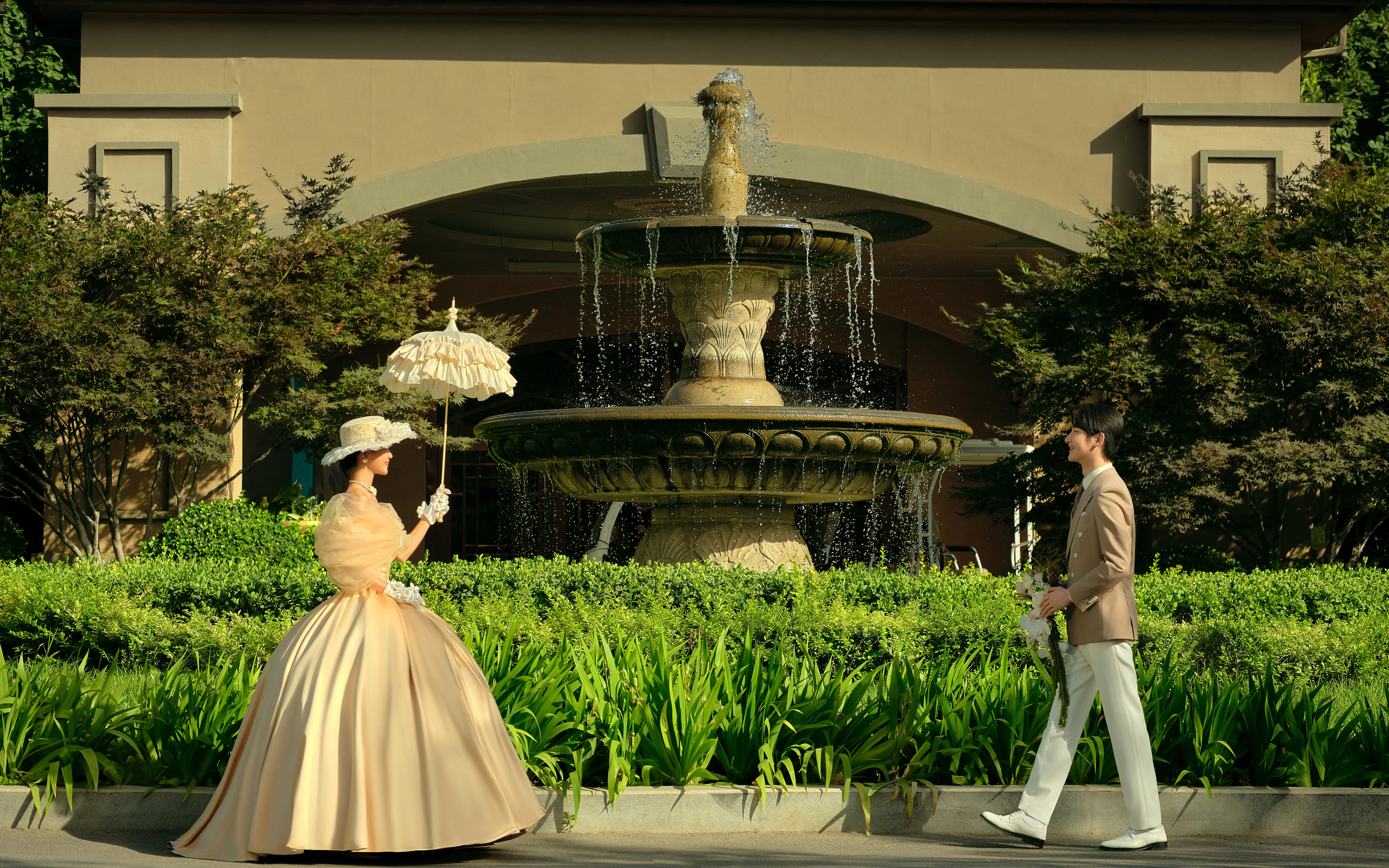 法式婚纱照真的太出片了😭太有氛围感了