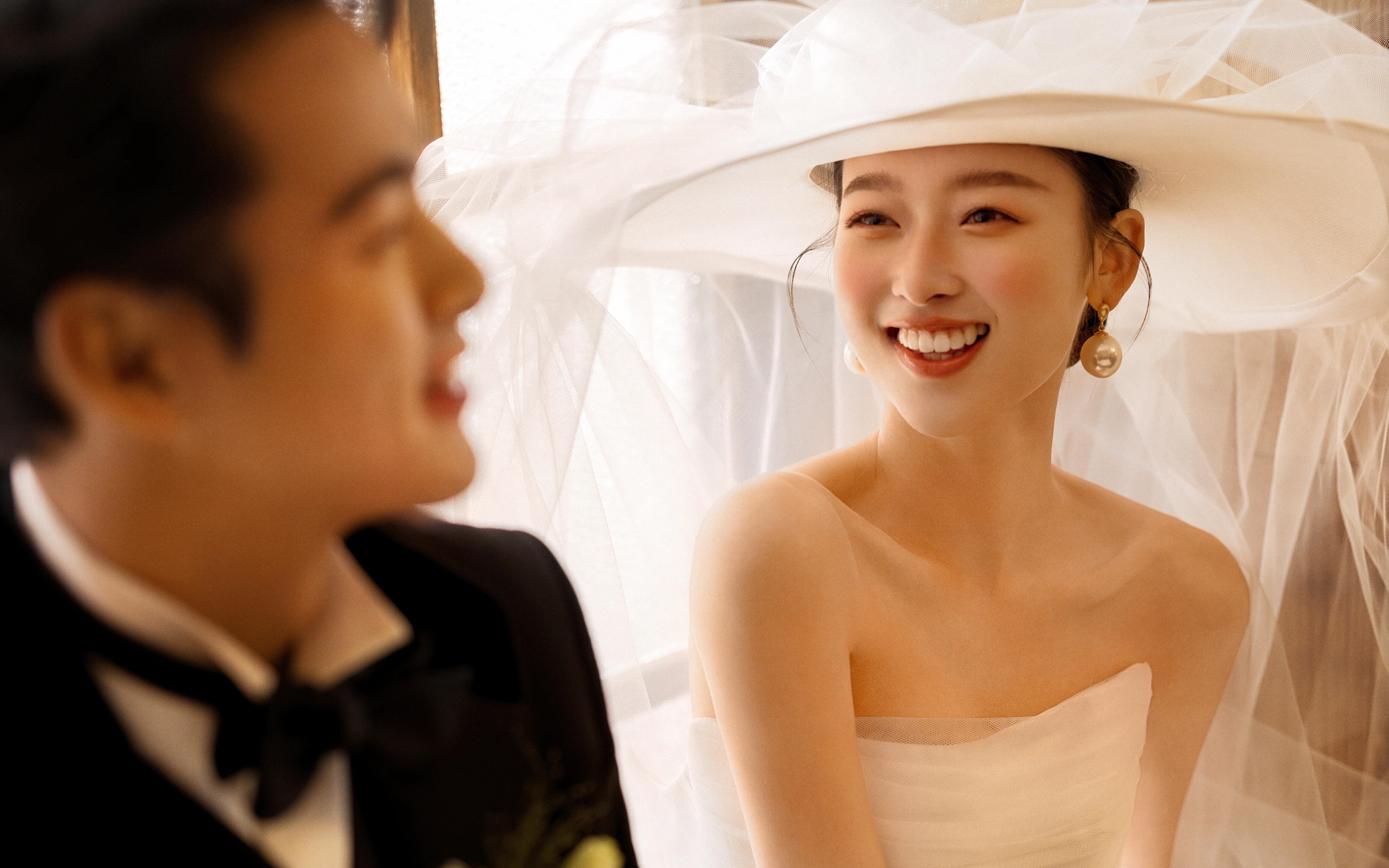 原來這才是夢想中的教堂主婚紗照???