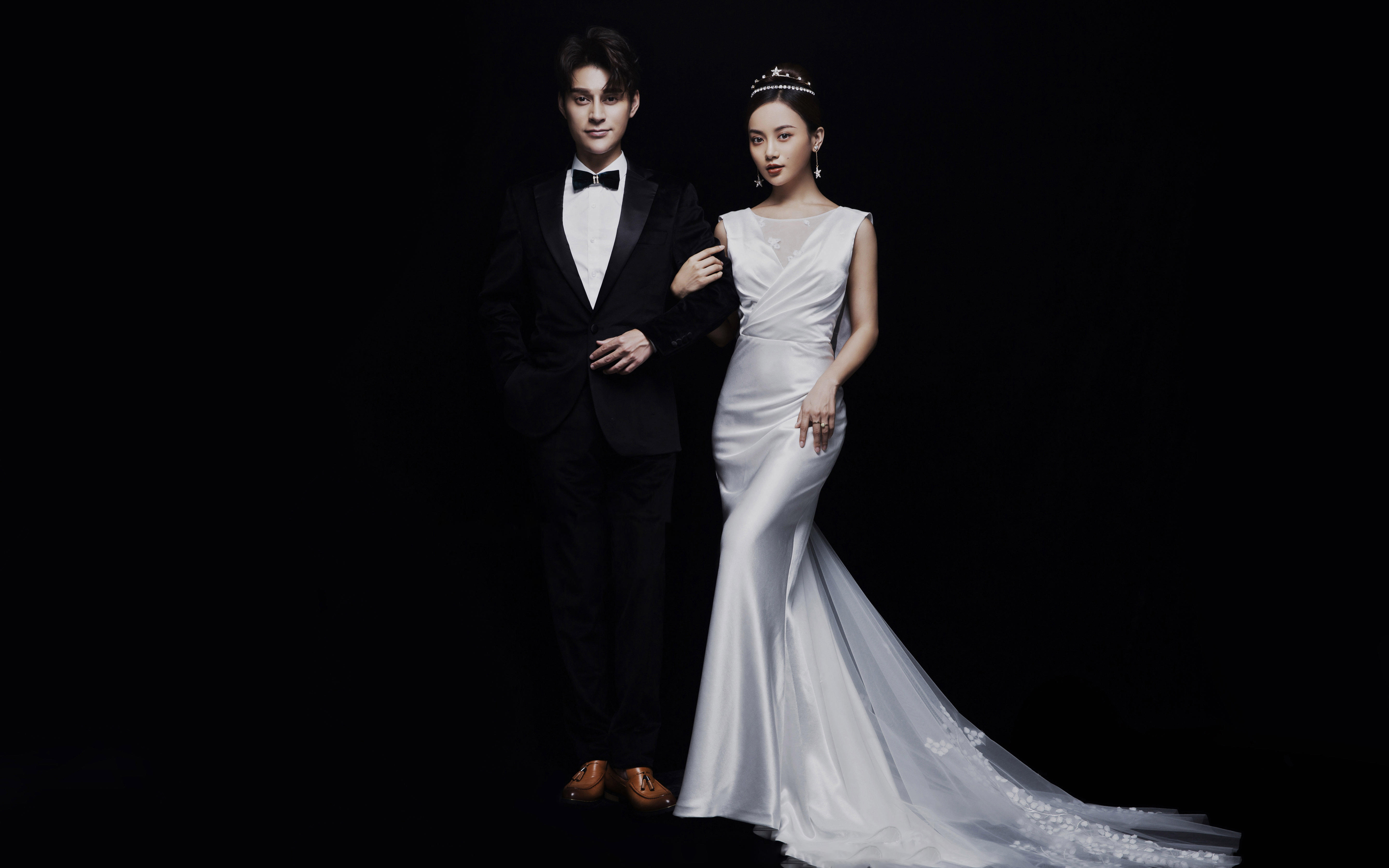 新春特惠+8服8造+底片全送+万元婚嫁大礼包