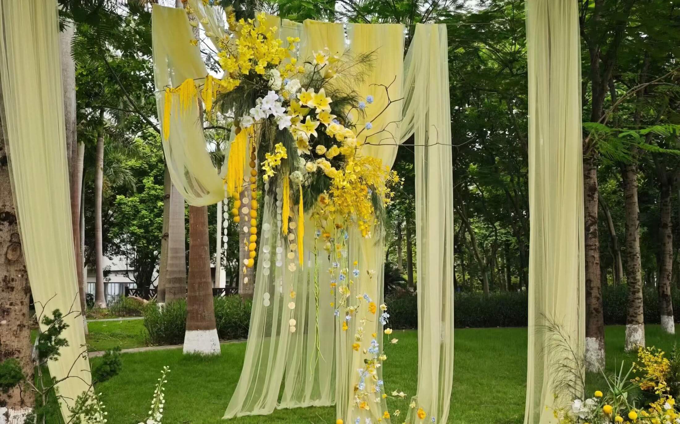 柠檬黄自然系户外婚礼