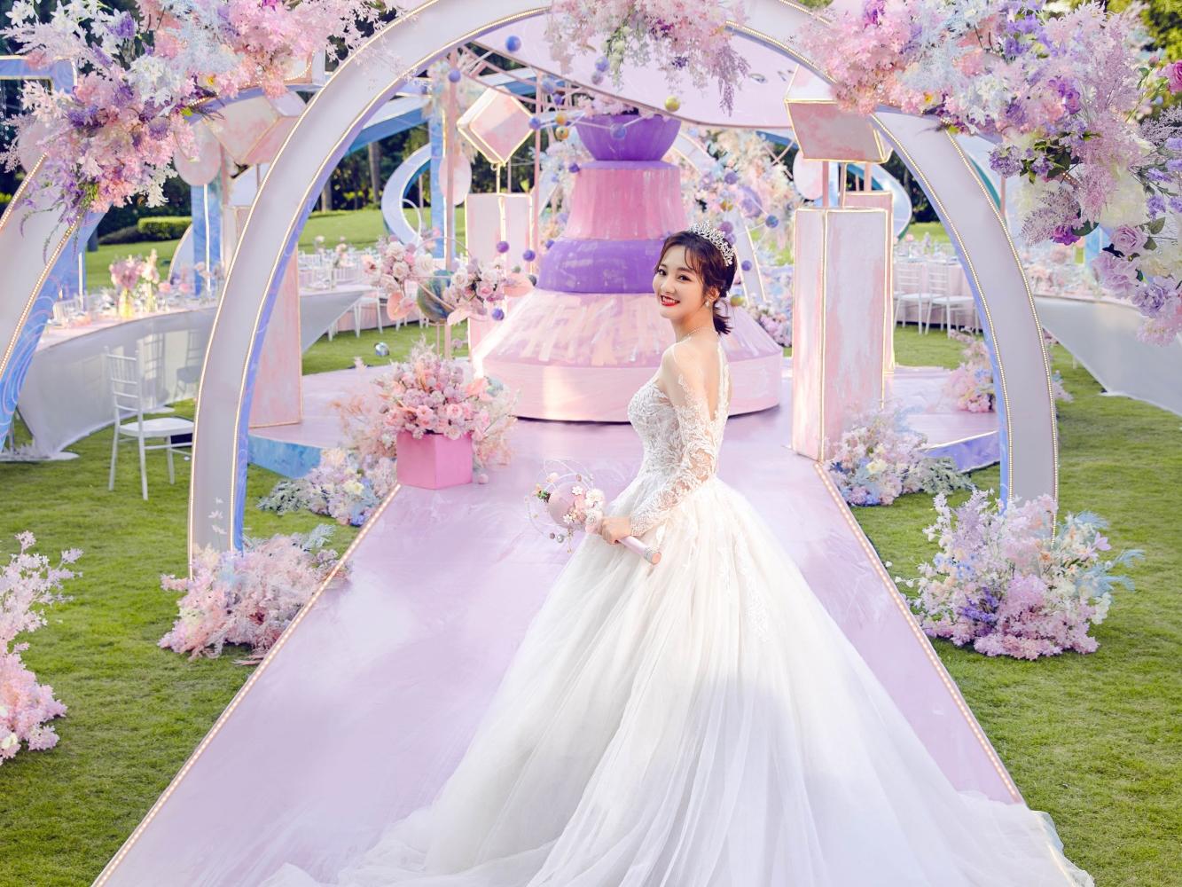 YAZLAN户外婚礼 I 魔法镇奇遇