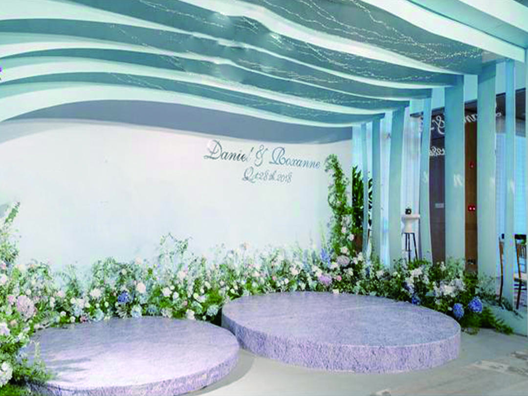 兰州桑上婚典悉尼歌剧院下的高白