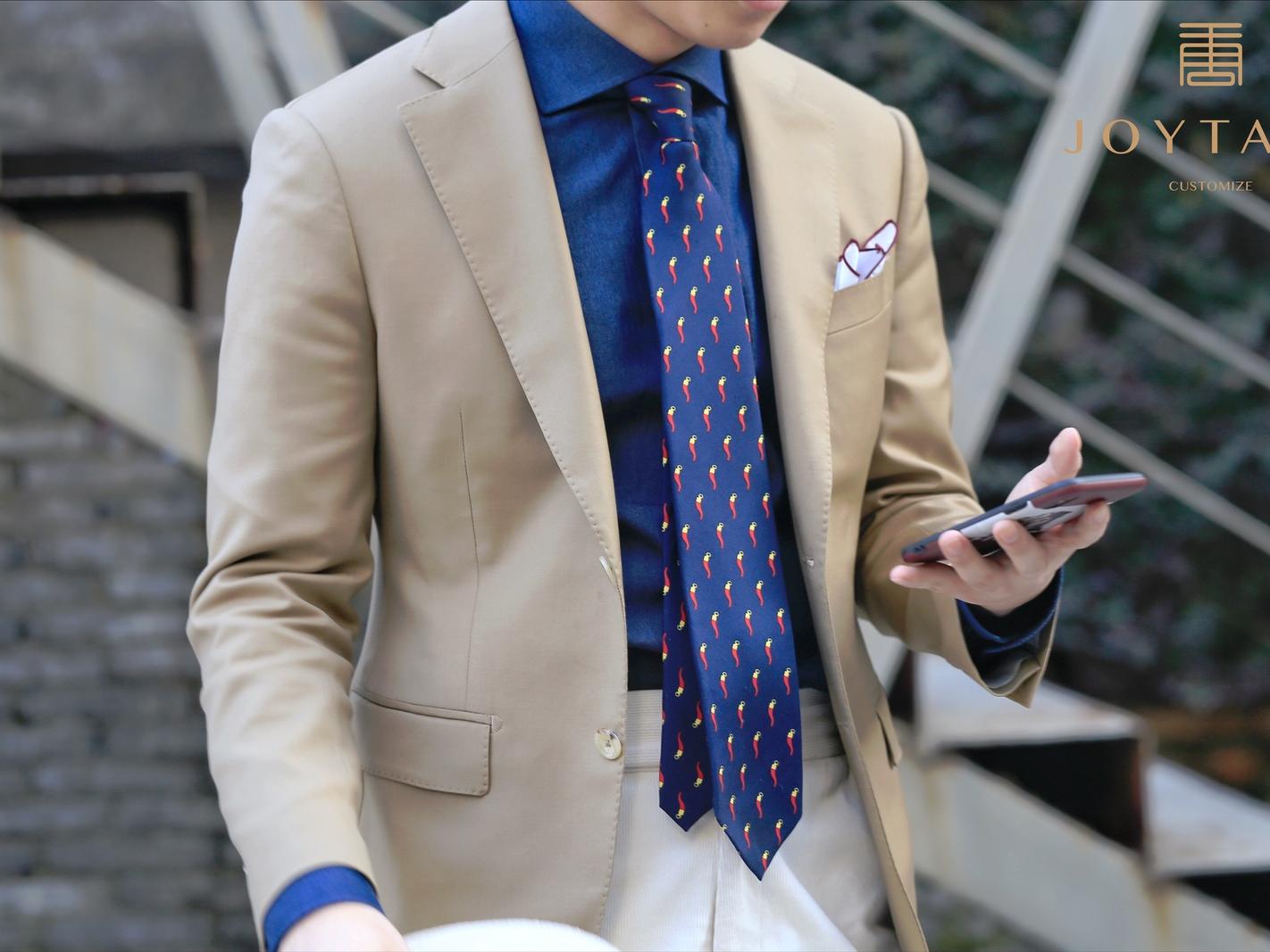 景唐源自英国男装品牌西服纯手工定制