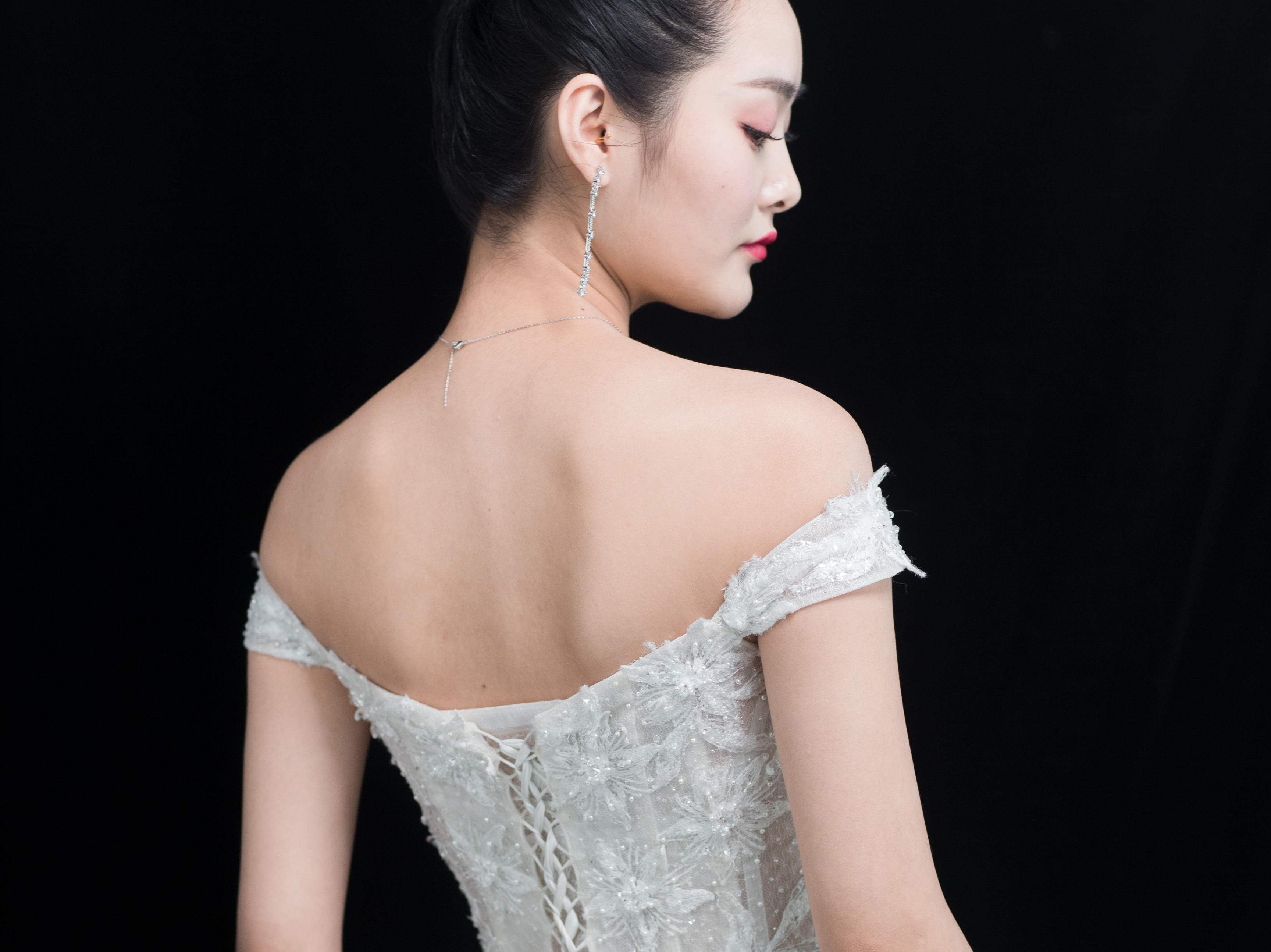 超值优惠婚纱套系租一送四