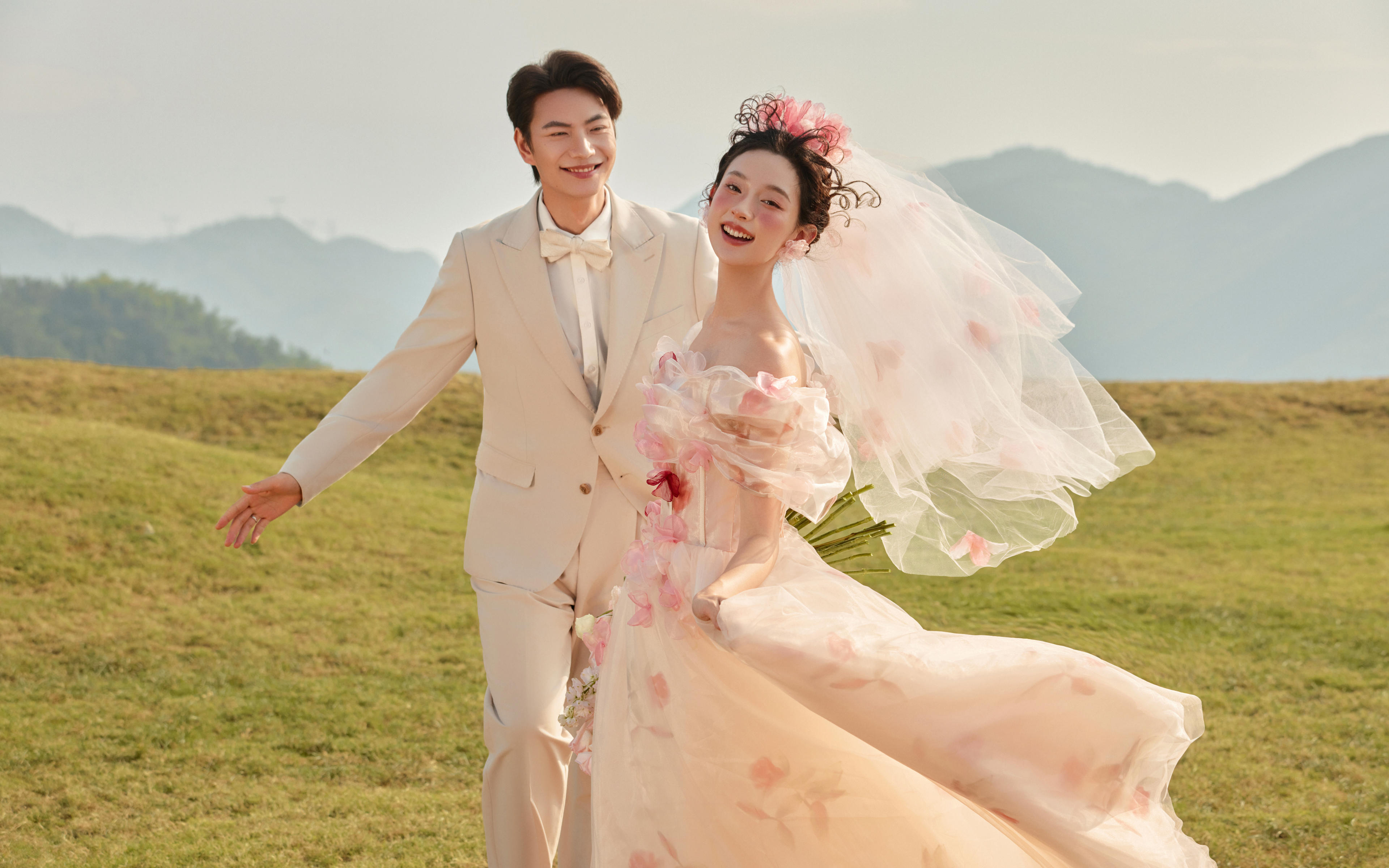 森系婚照｜綠野仙蹤氛圍感，靈動(dòng)仙氣甜進(jìn)每一幀