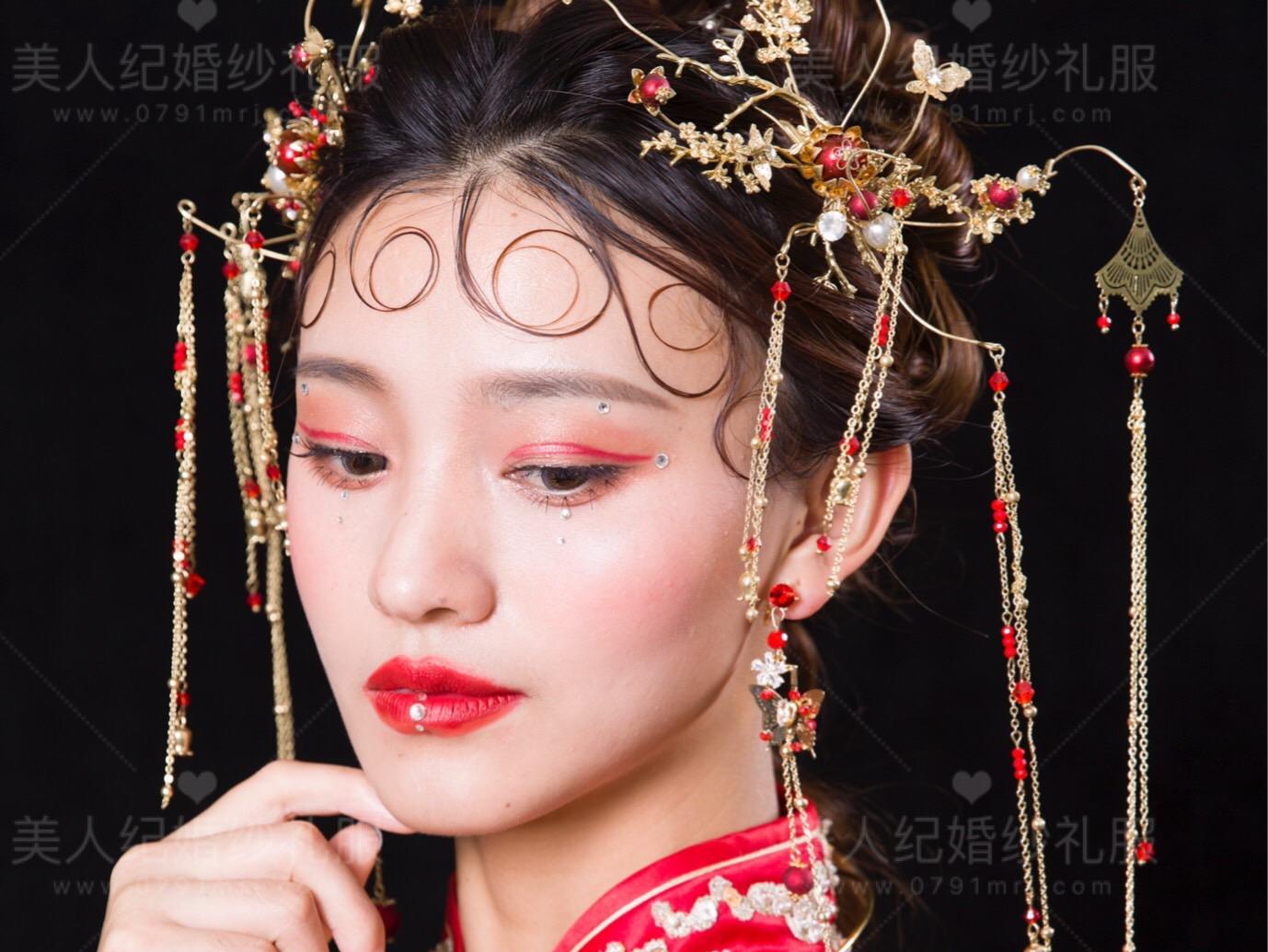 中式秀禾服  名额仅限3个  先到先得