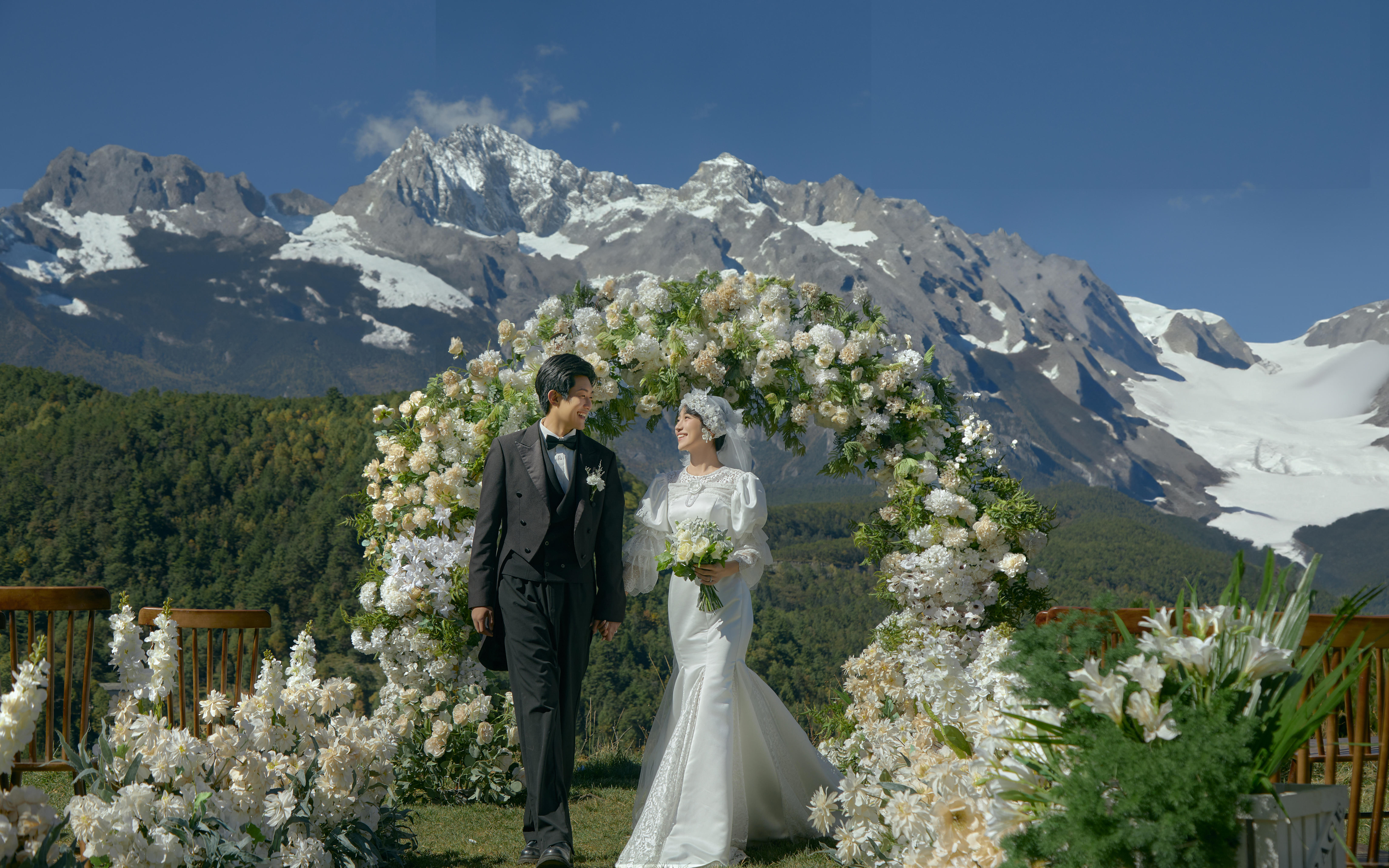 目的地婚礼🎪|雪山浪漫婚礼分享💕