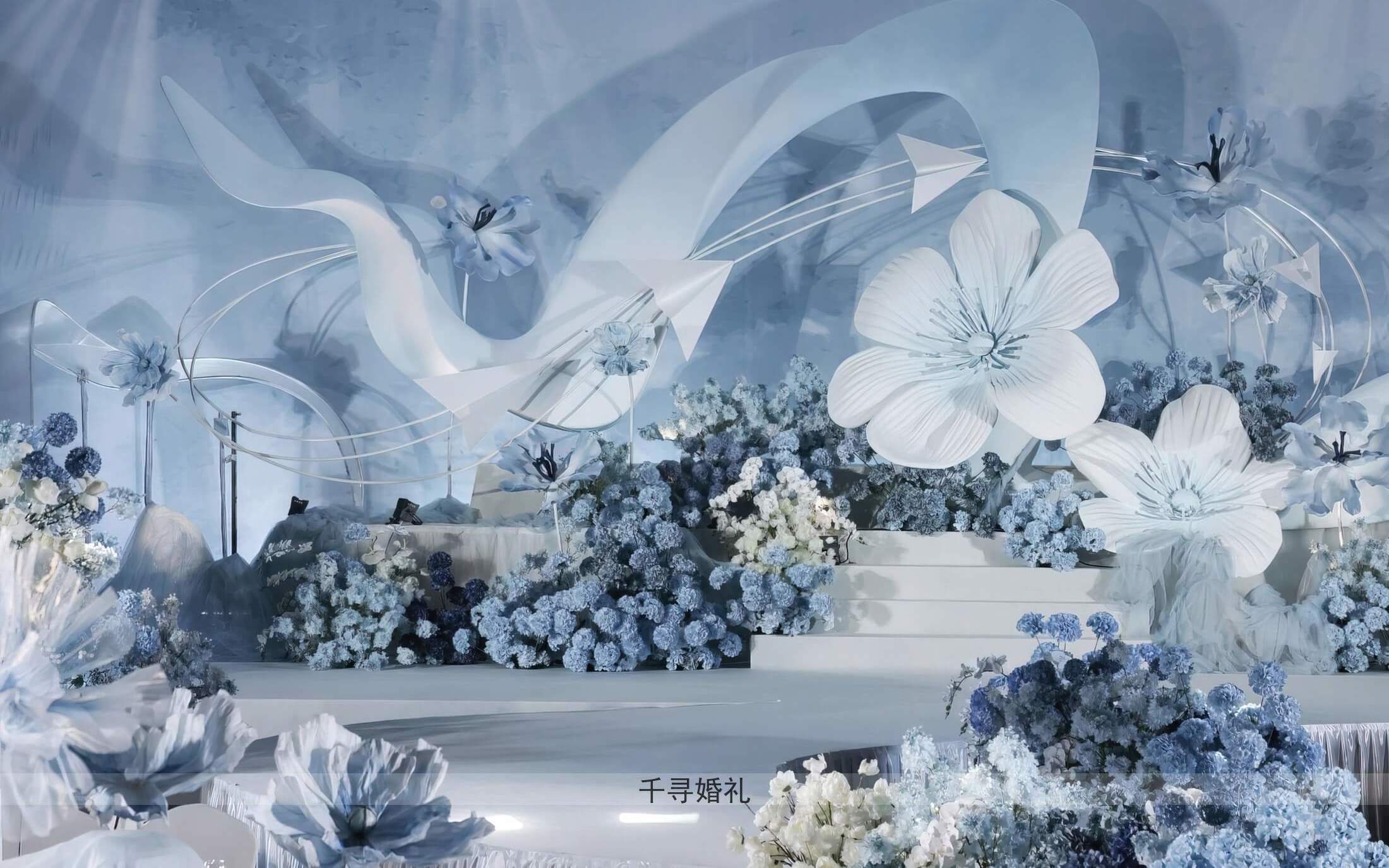 [千寻婚礼]西式暗场全包（主持+摄像+跟妆）