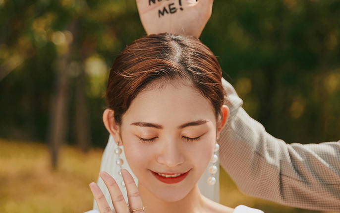 纯净爱意丨极简韩式外景婚纱照