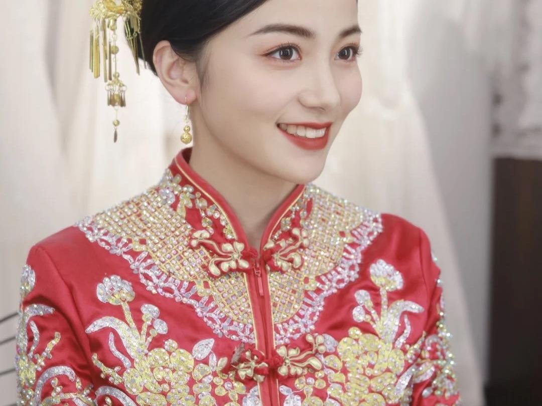 希禾造型—半天跟妆 送妈妈妆