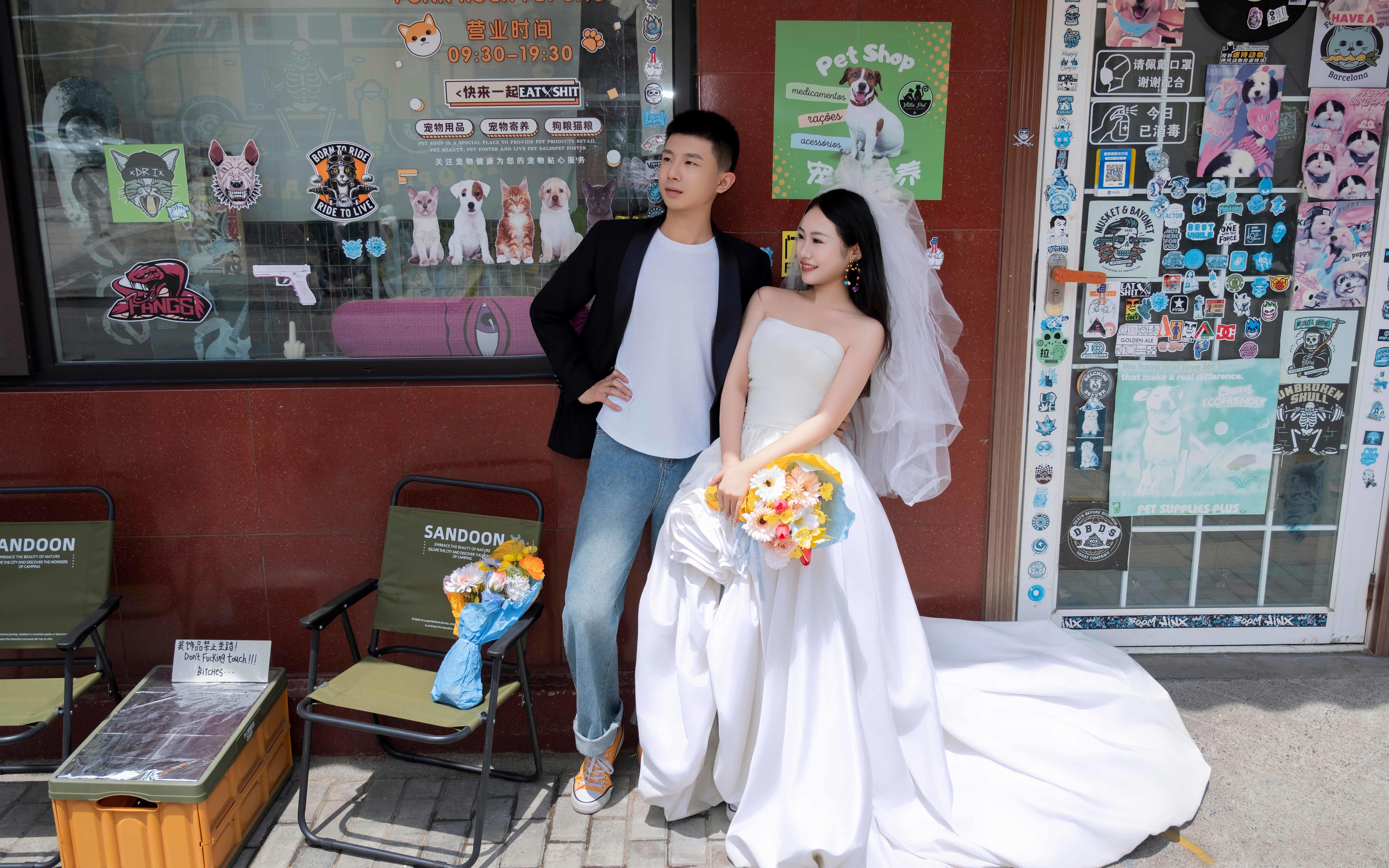 自由洒脱街拍婚纱照超酷的🌈